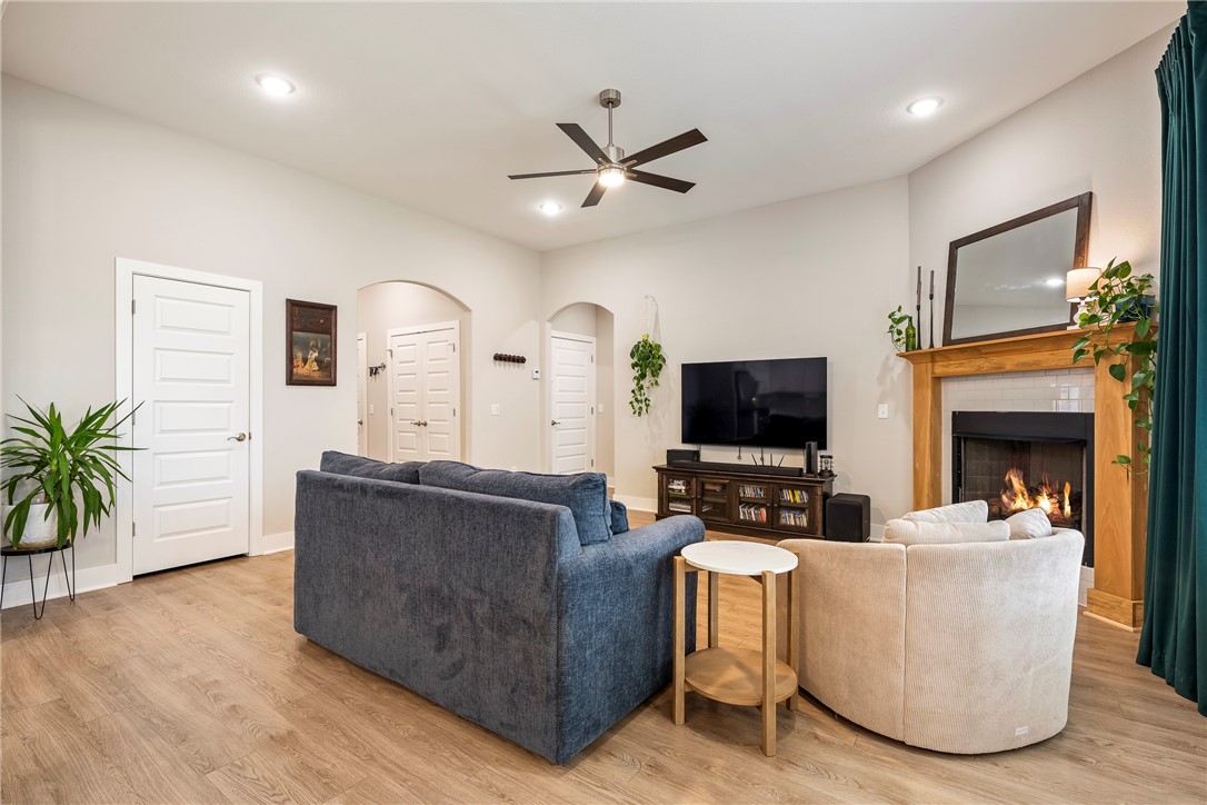 Riverwalk Ph 4 - Residential