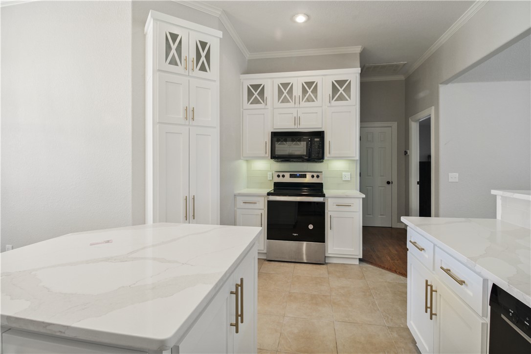 Woods Creek - Residential Lease