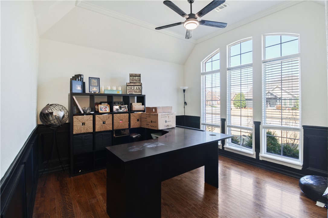 Woods Creek - Residential Lease