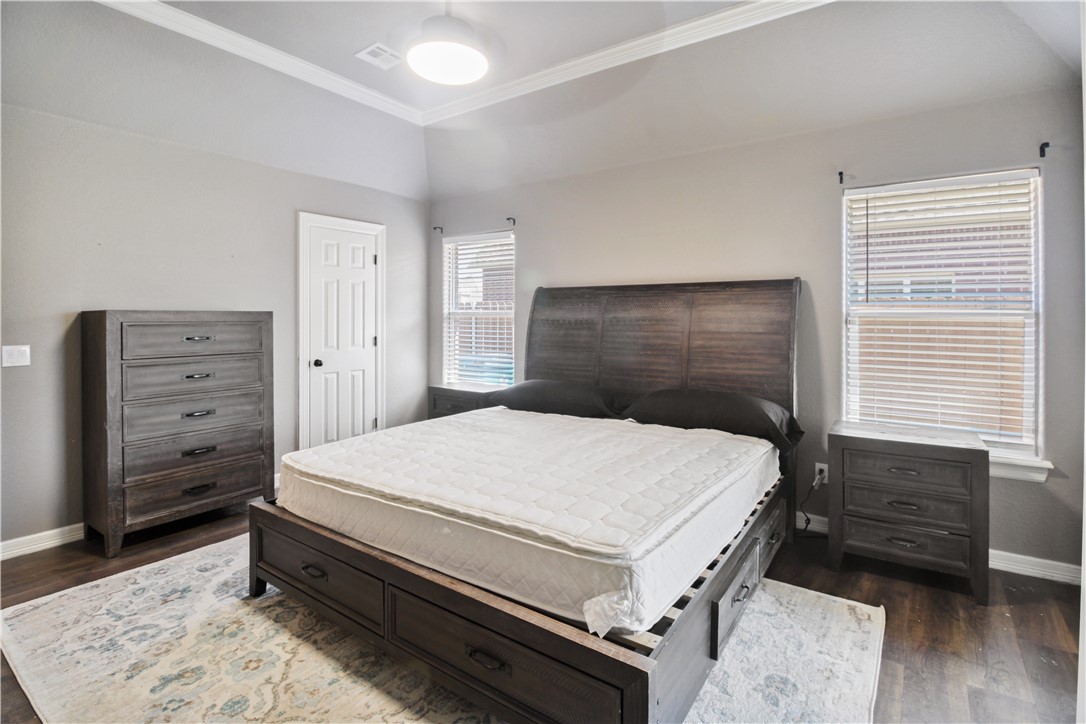 Woods Creek - Residential Lease