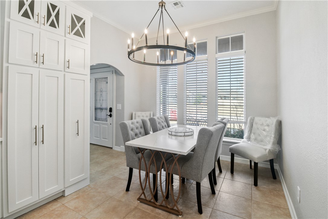 Woods Creek - Residential Lease