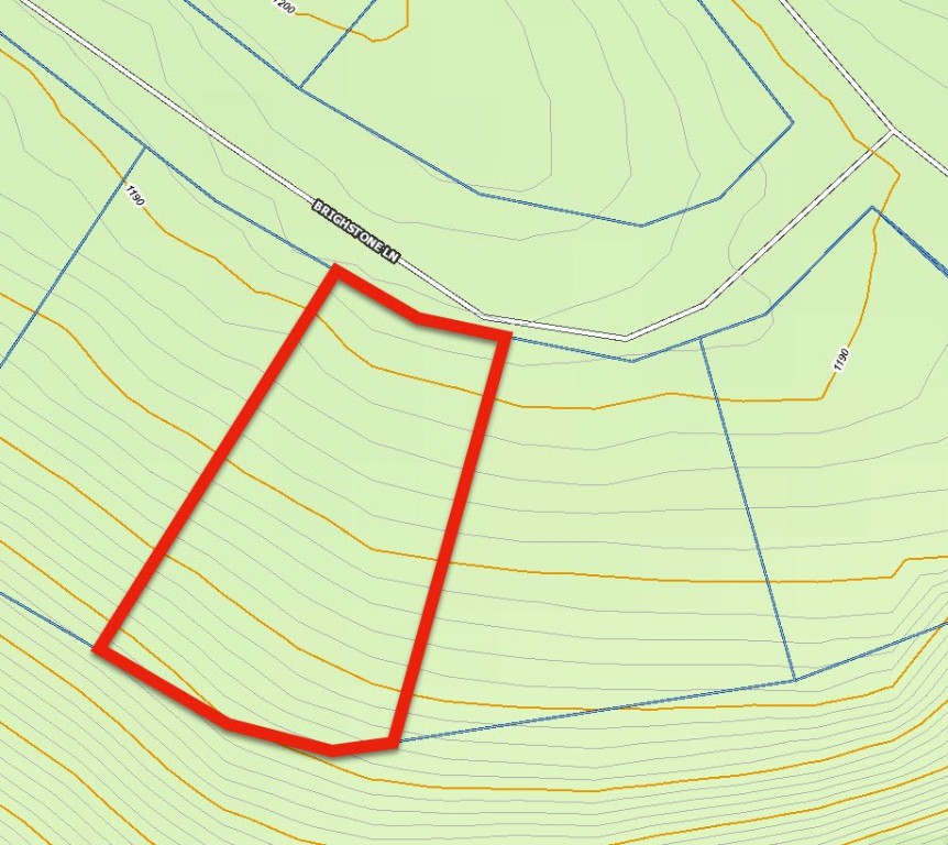Great Location-lot is less than 1.5 miles from Town Center/Harps, Bella Vista Country Club, Tanyard Creek, 2 miles to Windsor Lake boat dock. Expansive common area behind ensures wooded nature views. This lot backs up to the storied Tunnel Vision bike trail. Gentle slope, build your dream home on this Bella Vista lot and enjoy access to 7 golf course, 7 private lakes, swimming pools, tennis, pickleball and basketball courts, miniature golf and playgrounds, biking and walking trails, a gun range, and fitness and recreation centers.