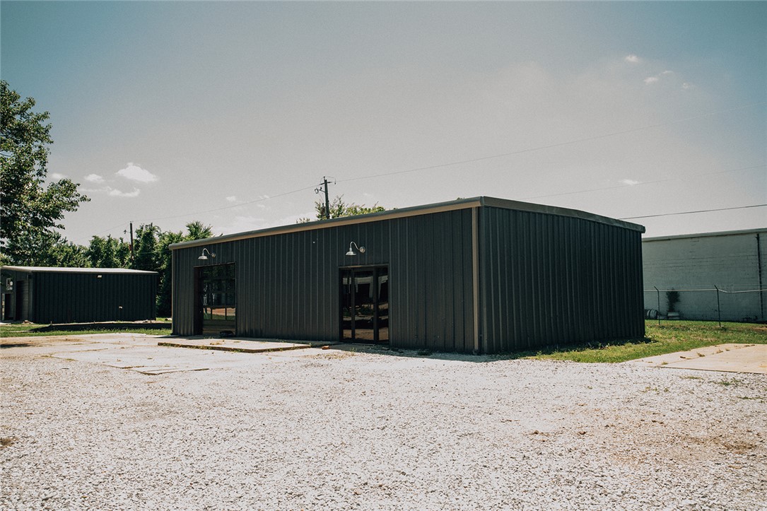 Photo 1 of 3 — 1923 N Birch Avenue, Fayetteville, AR 72703