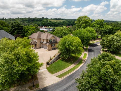 Photo of 3901 NW Creekstone Boulevard, Bentonville, AR 72712 (MLS # 1359637)