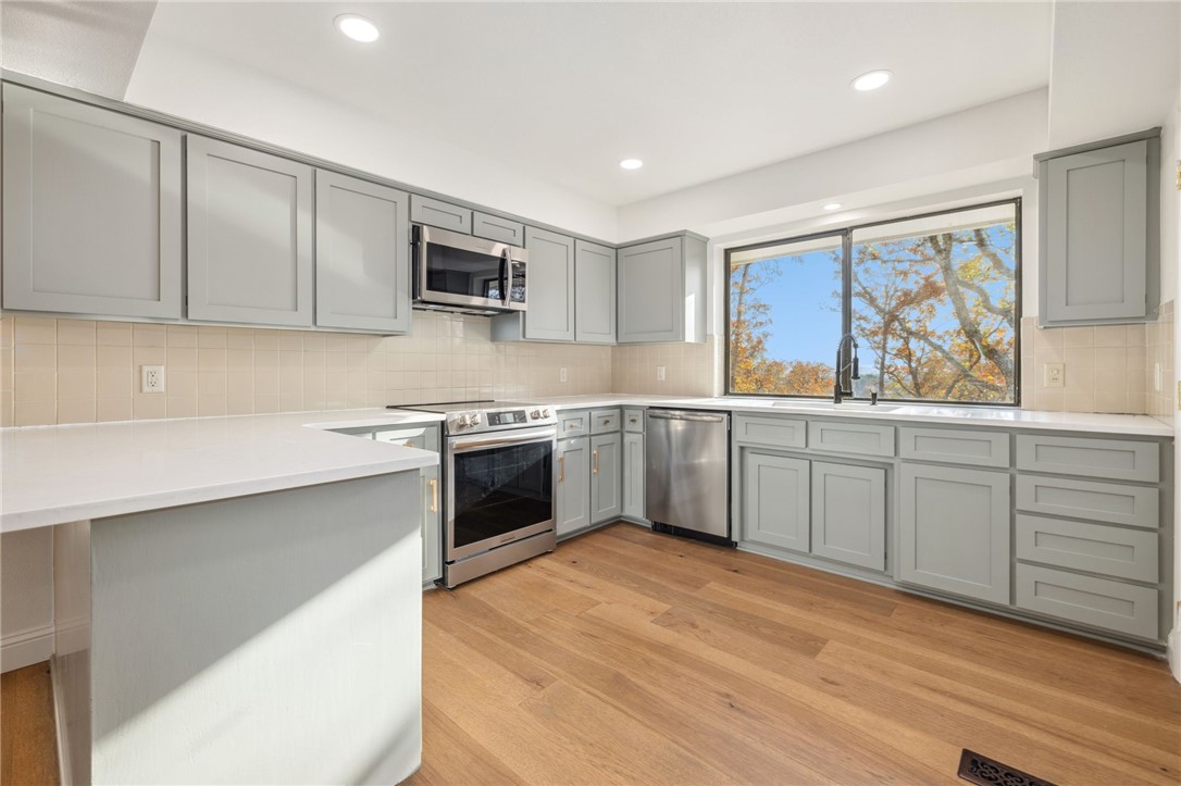 Hyland Park Ph Iv - Residential