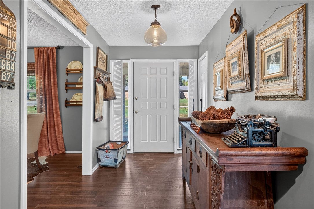 2809 Coral Circle