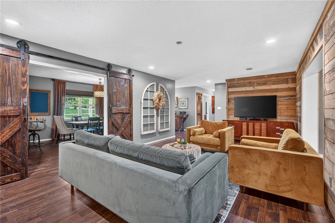 2809 Coral Circle