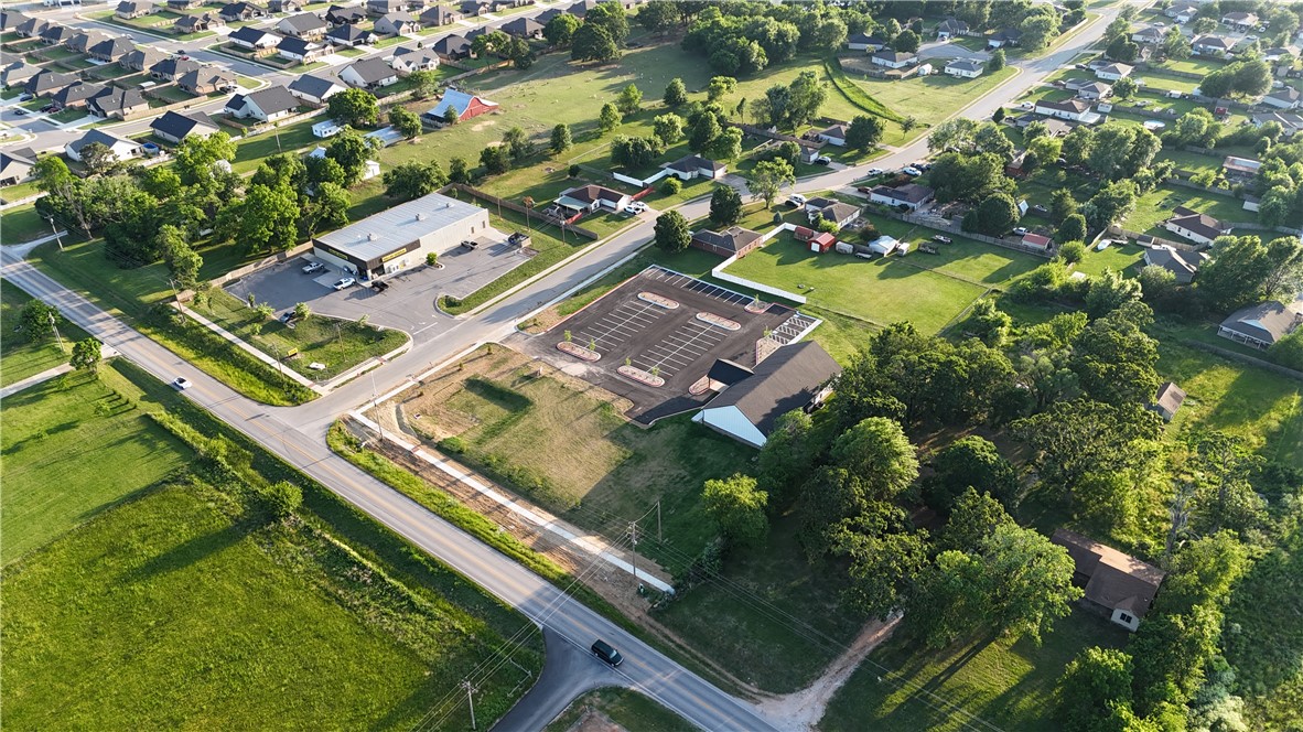 Pea Ridge - Land