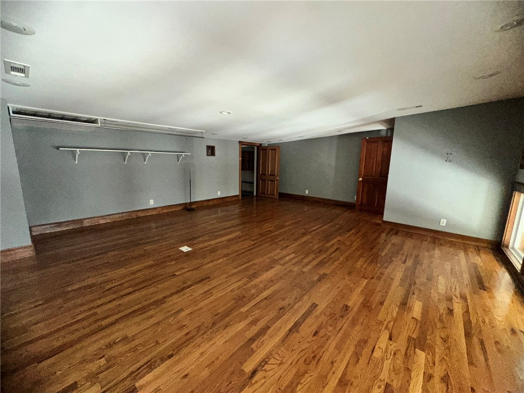 Gentry Orig Gentry - Commercial Lease