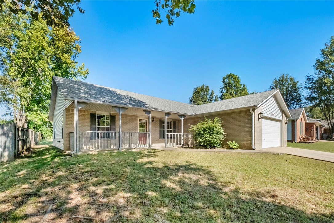 Prepare to fall in love! Step into this absolutely charming, beautifully cared-for home where every single detail radiates pride of ownership ā it's truly perfect for a first-time homeowner eager to start their journey or someone happily looking to downsize! This bright, inviting one-level residence, just under 1700 sq ft, boasts three incredibly spacious bedrooms and a generous outdoor oasis, all nestled sweetly in a quiet cul-de-sac. And for true peace of mind? We've got you covered with major updates: a brand new roof (August 2025), new siding (2023), and a new HVAC (2022). Imagine the ease of an unbeatable location right off Don Tyson Parkway, offering lightning-fast access to I-49, prime shopping, and even walking distance to a nearby school. This move-in-ready gem is ready to welcome you home!