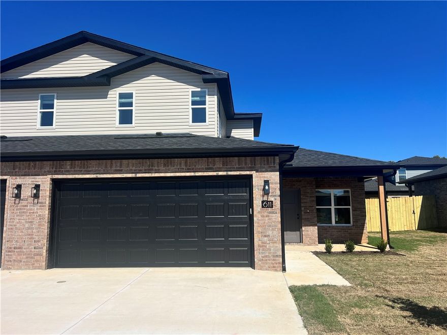 Brand new construction! This spacious 3-bedroom, 2.5-bath townhouse style duplex offers modern living in a prime Centerton location near downtown & the Walmart Distribution Center. Featuring luxury vinyl plank flooring with upgraded carpet on stairs for added comfort. Enjoy an open-concept layout with granite countertops and stainless-steel appliances. All major appliances included—washer and dryer, too! The private backyard is perfect for entertaining, and the 2-car garage provides ample storage. Tenants are responsible for all utilities and lawn maintenance. Don't miss this opportunity for stylish, low maintenance living in a growing community!