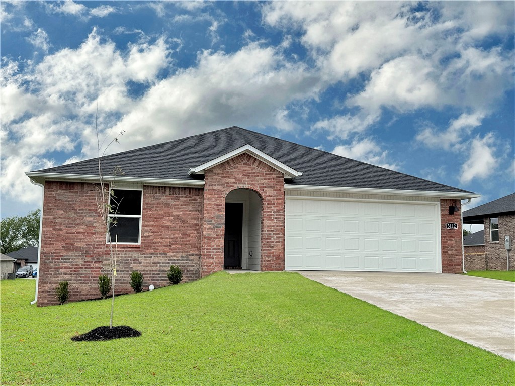 Jubilant Justin plan in West Wind! Each home in West Wind was meticulously crafted with attention to detail, creating a space that feels both luxurious and welcoming. These homes are complete with granite kitchen countertops, 36-inch cabinets, and stainless-steel appliances! The primary bath features double sinks, and a walk-in shower! The secondary bath will have a tub/shower. Each home features LVP flooring throughout (per plan). These homes offer a covered patio (per plan), garage door opener, landscape package (per plan), and beautiful 4 Sides brick with HardieĀ® Fascia (per plan). Bentonville Schools! Located in Northwest Arkansas, Centerton boasts a growing job market with opportunities at major companies like Walmart, Tyson Foods, and J.B. Hunt. Close to Bentonvilleās downtown area, a hub for arts, dining, and culture, with the renowned Crystal Bridges Museum of Art. Whether relocating for work, family, or adventure, Centerton offers a perfect balance of convenience, culture, and outdoor activities.