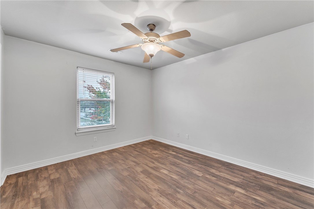 Valley West Twnhms Horiz Prop Regime - Residential