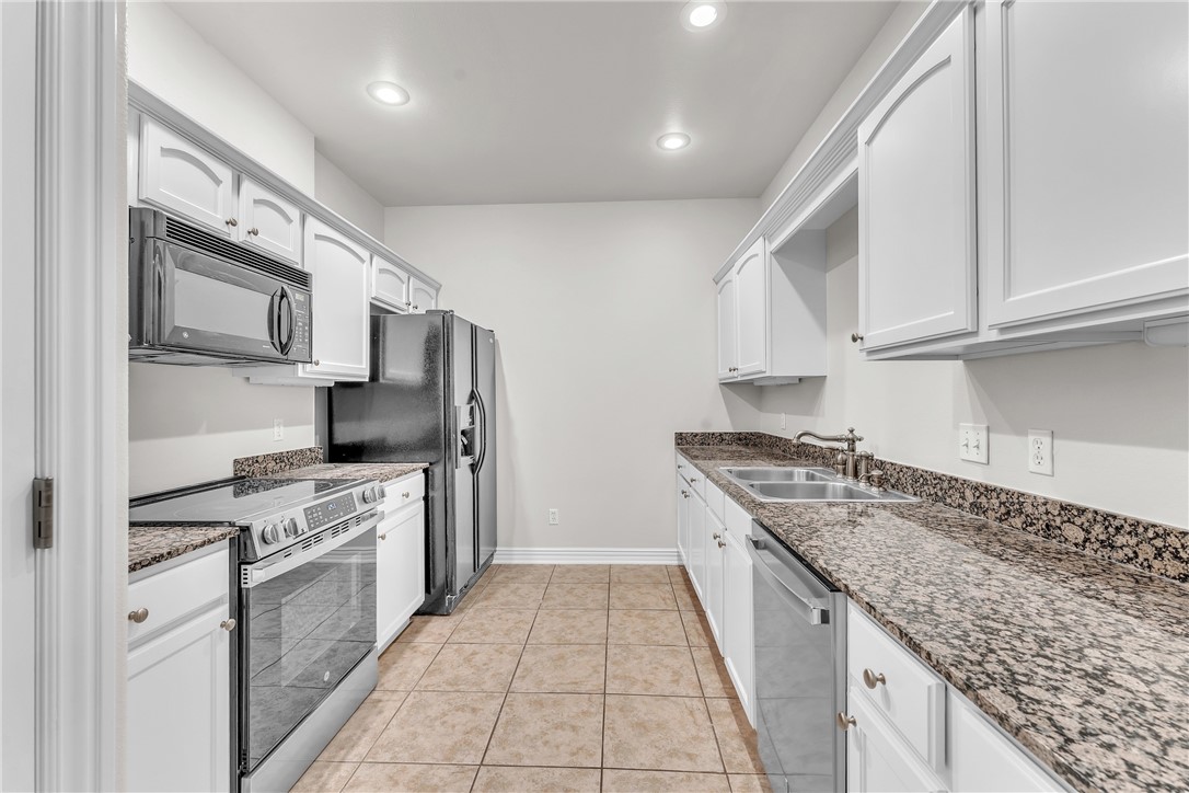 Valley West Twnhms Horiz Prop Regime - Residential