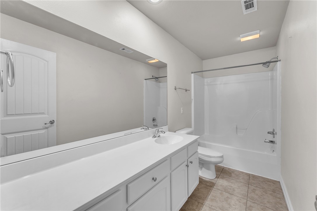 Valley West Twnhms Horiz Prop Regime - Residential