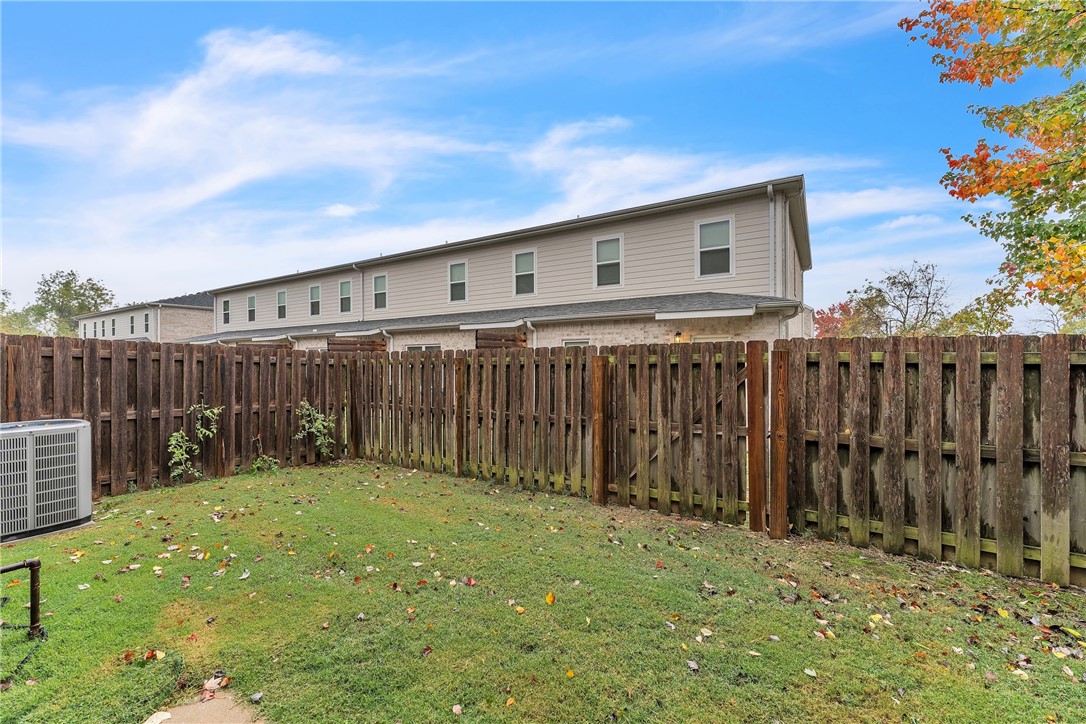 Valley West Twnhms Horiz Prop Regime - Residential