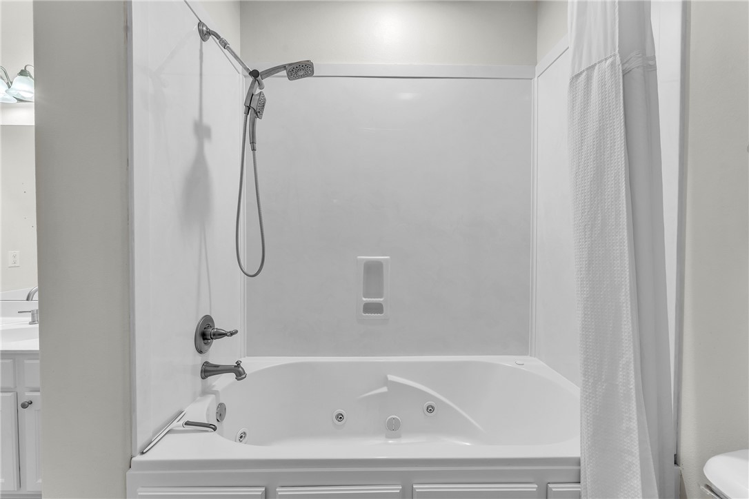 Valley West Twnhms Horiz Prop Regime - Residential