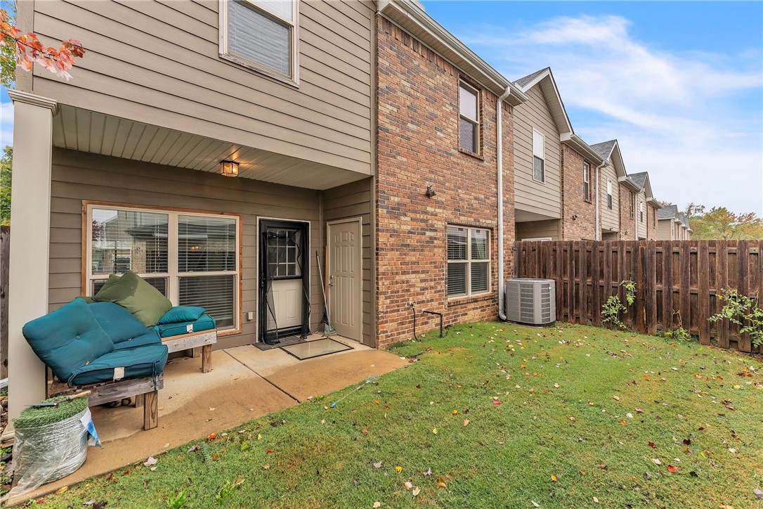 Valley West Twnhms Horiz Prop Regime - Residential