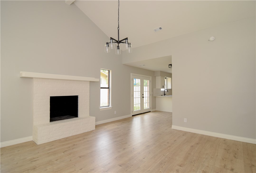 Sundance Acres Ph 2 Rogers - Residential