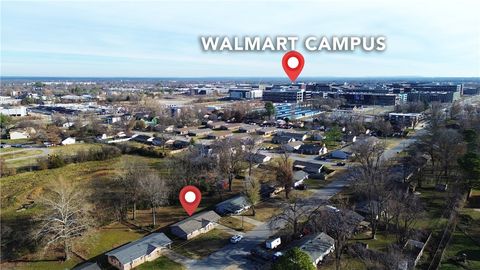 Photo of 701 SE 10th Street, Bentonville, AR 72712 (MLS # 1330729)