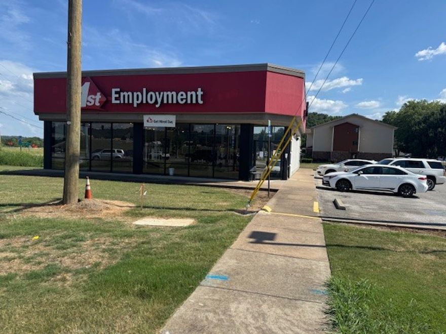 COMMERCIAL lot with major MLK road frontage at a stop light. Great location for any type of retail. This 3,216 SF building on 0.44 AC has a great entrance and out locations for any type of customer. One of the best locations in Northwest. Close to U of A students. Agent owned