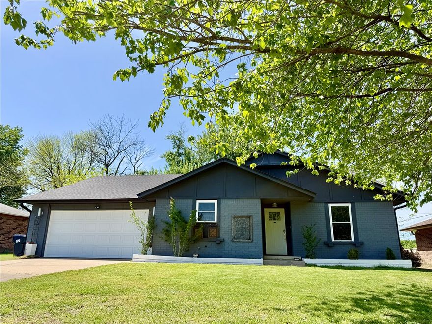 Recently remodeled home in the heart of Rogers! Split floor plan on one level with a huge, fenced backyard! Great for entertaining, the stove faces out so everyone gathered around can see what the chef is cooking! The large living room has a gorgeous gas fireplace and leads out onto the covered patio and outdoor living area. There is a fire pit in the back yard and plenty of wood ready for your first fire. This house is a walk to the Rogers Aquatic Center and just minutes to the Promenade, Walmart AMP and I 49!