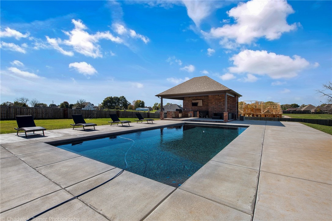 Meadows, The Little Flock - Residential