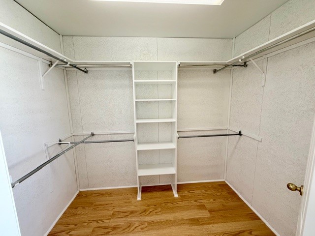 MEADOWLANDS I & II - Residential Lease