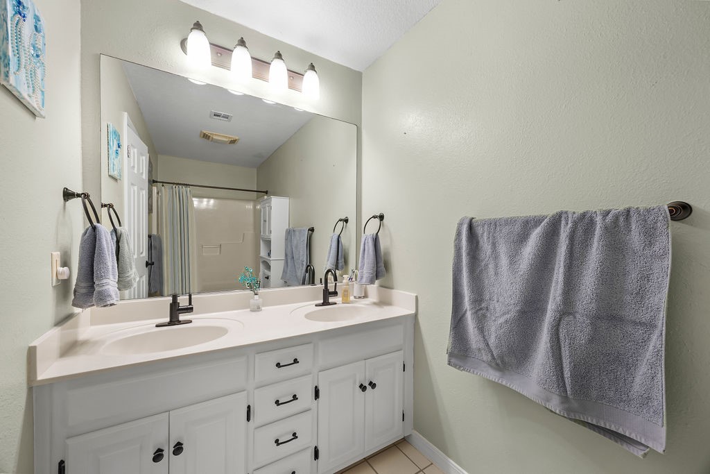 Red Oaks Country Estates Ph Ii - Residential