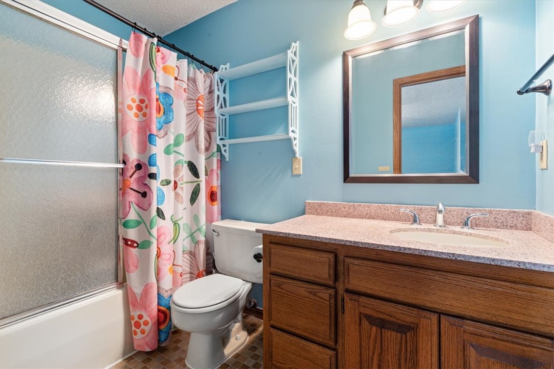 Unit 108 Holiday Island - Residential