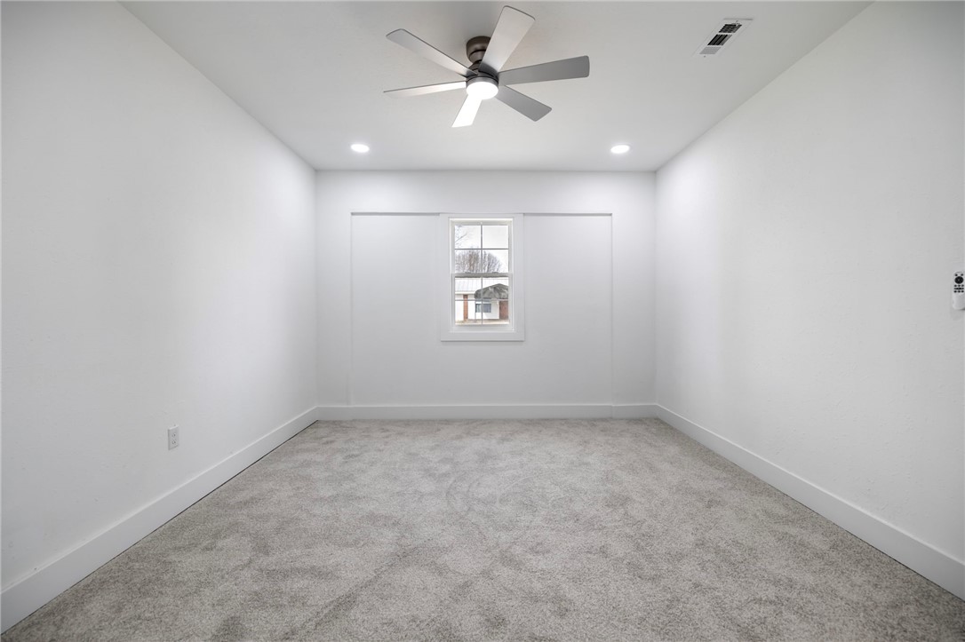 Dixieland Village 1st Add Rogers - Residential