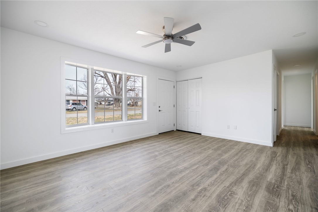 Dixieland Village 1st Add Rogers - Residential