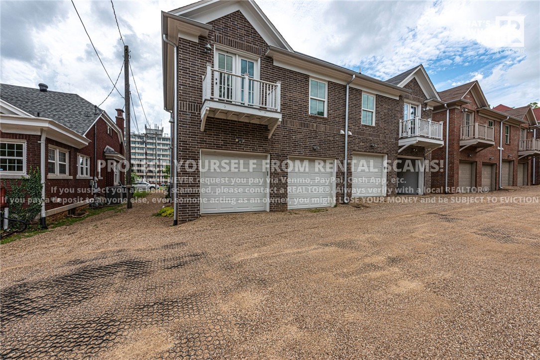 COMING SOON! Available approx. 6/27/25! Check out this 1 bedroom 1 bathroom duplex located right
down the road from the University of Arkansas! This duplex features LVP flooring, stainless steel
appliances in kitchen, a kitchen island, granite countertops, and a balcony! BONUS: All appliances
included! No pets. Colors may very *Parking is limited to 1 garage spot - small/mid sized vehicle only
**Available date may change. Property is tenant occupied - do not disturb the tenant. ***Tenant is
responsible for all utilities