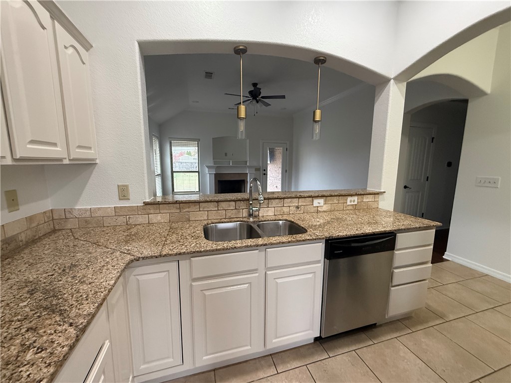 Cobblestone Sub Ph Ii - Residential Lease