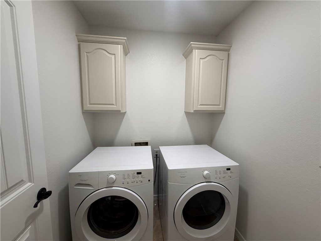 Cobblestone Sub Ph Ii - Residential Lease