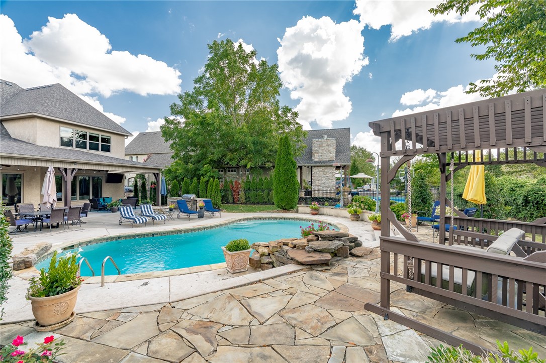 Pinnacle Sub Ph 4 Rogers - Residential