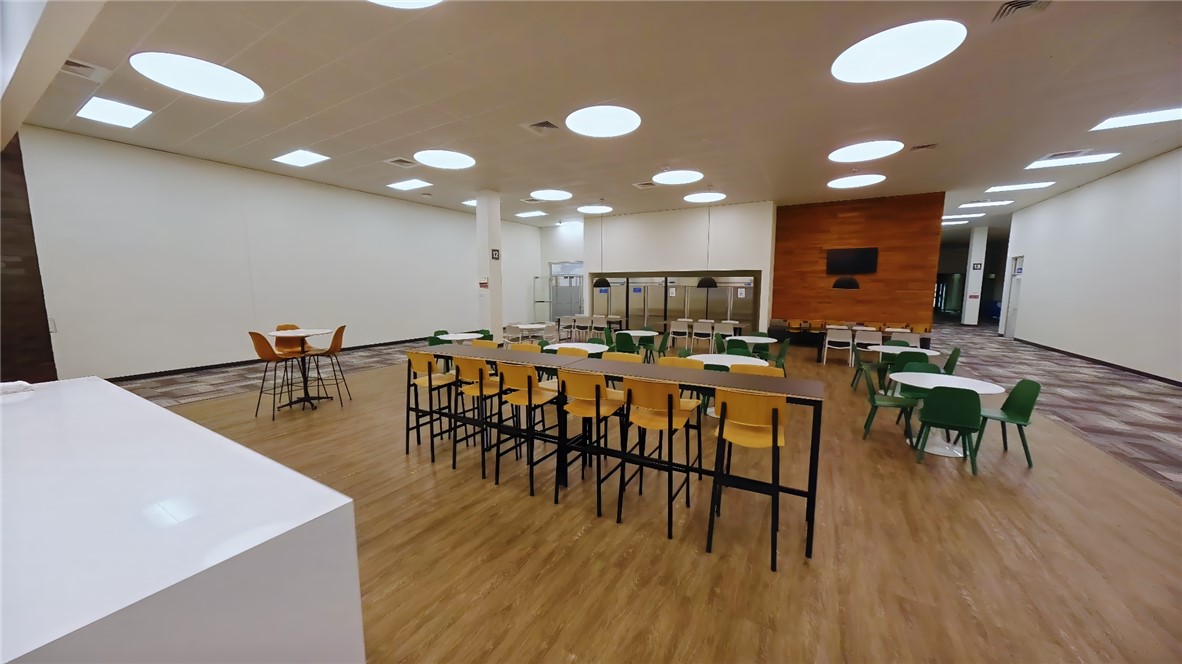 Hogwild Sub Bentonville - Commercial Lease