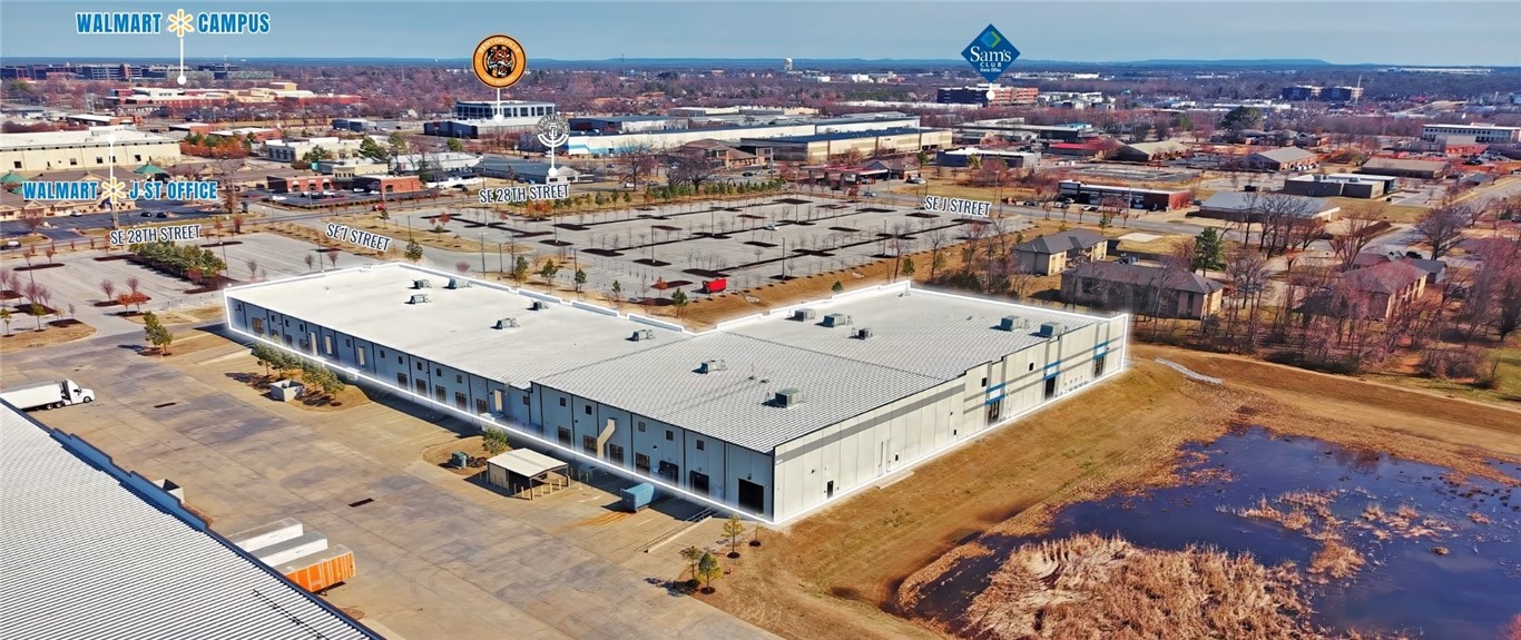 Hogwild Sub Bentonville - Commercial Lease