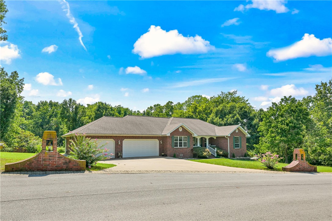 View Neosho, MO 64850 house