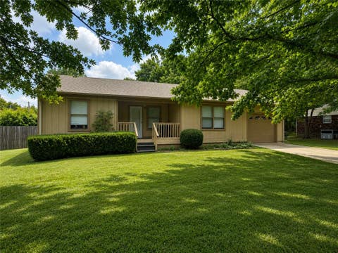 Photo of 2110 S Emma Avenue, Fayetteville, AR 72701 (MLS # 1356712)