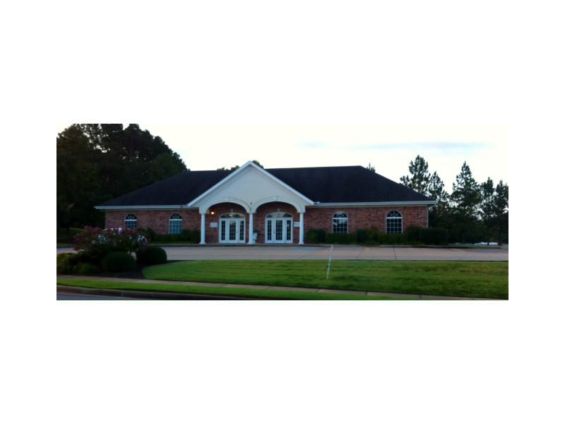 Desirable upscale office space with high visibility and accessibility in a central, North Fayetteville location. This property features six offices, two of which are large enough to serve as conference rooms. Comfortable waiting area, one bathroom, and,small kitchenette area, ample parking.