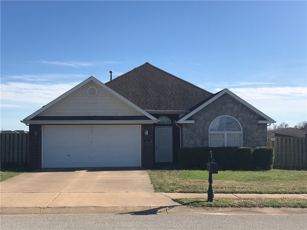 Lovely Pea Ridge home