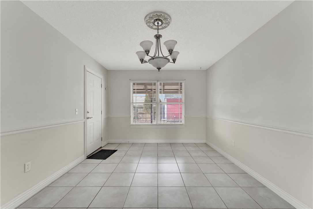 The Oaks-Gentry - Residential