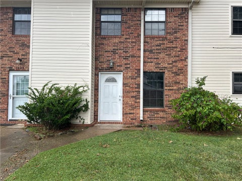 Photo of 1425 N Nashville Avenue, Russellville, AR 72801 (MLS # 1359851)