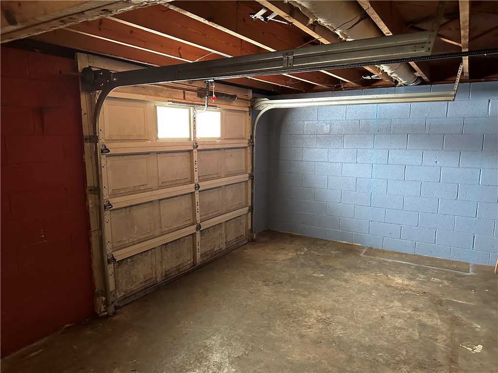 Lillie Shaddox Iii - Residential