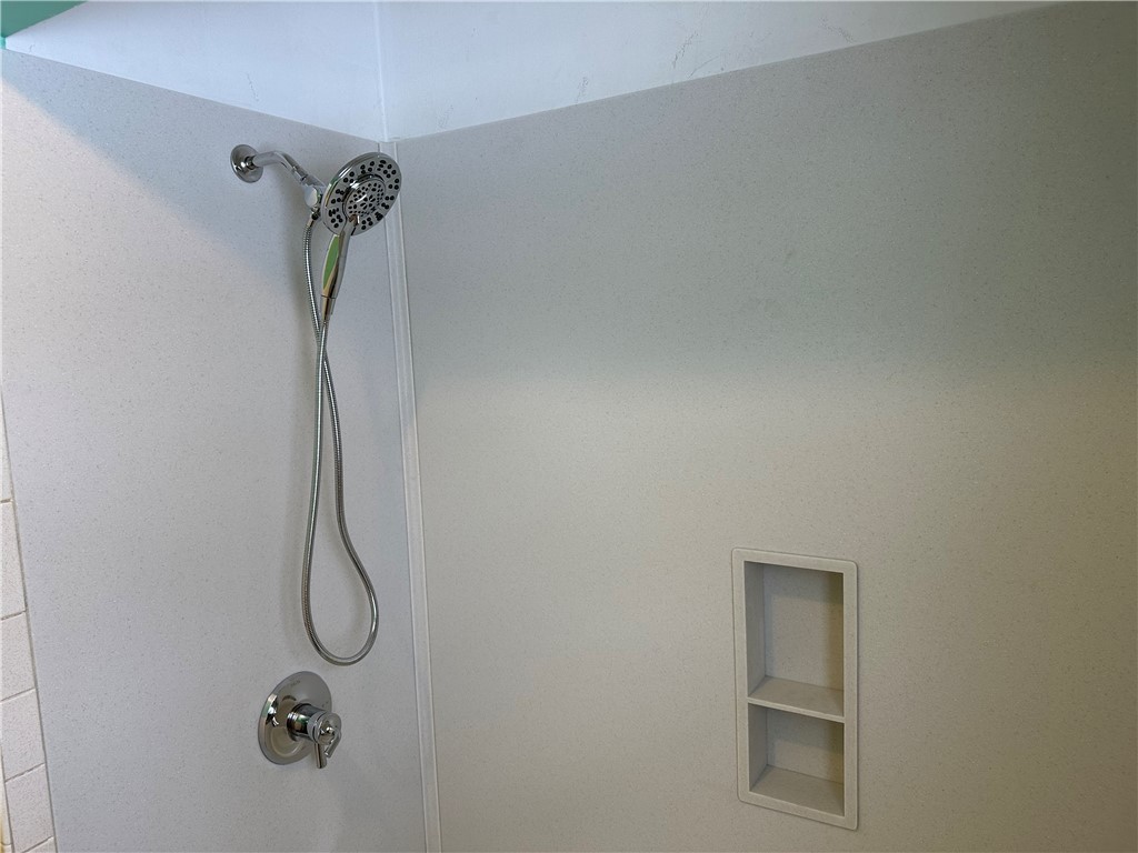 Lillie Shaddox Iii - Residential