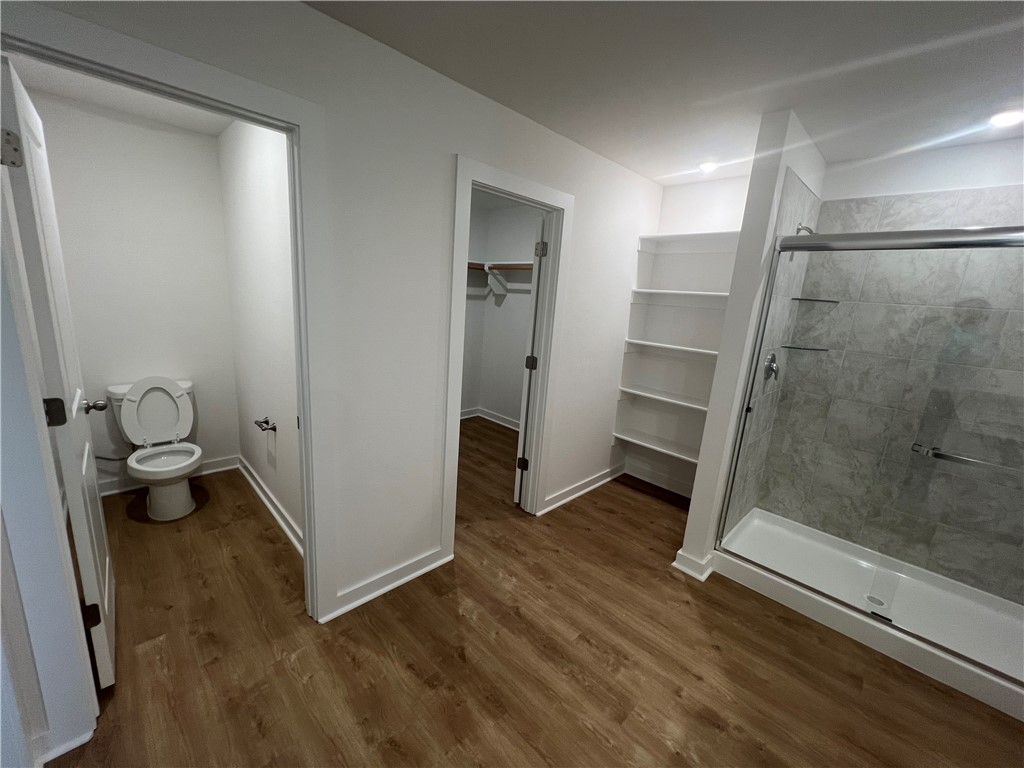 Whispering Oak - Residential Lease