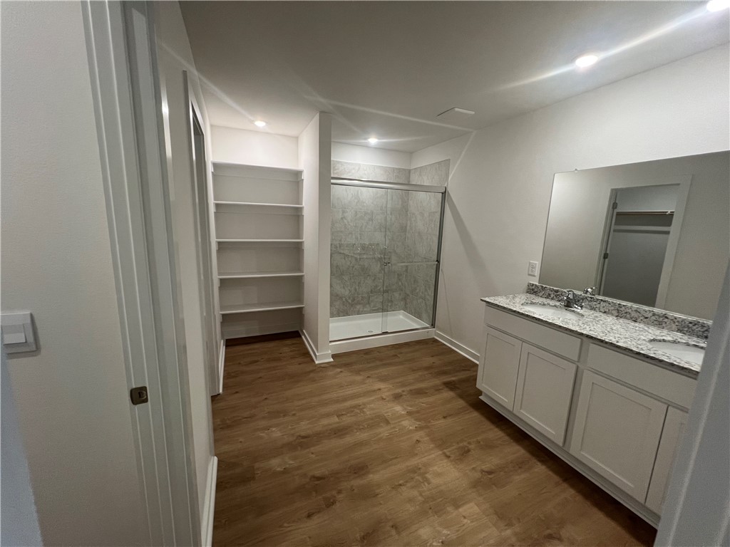 Whispering Oak - Residential Lease