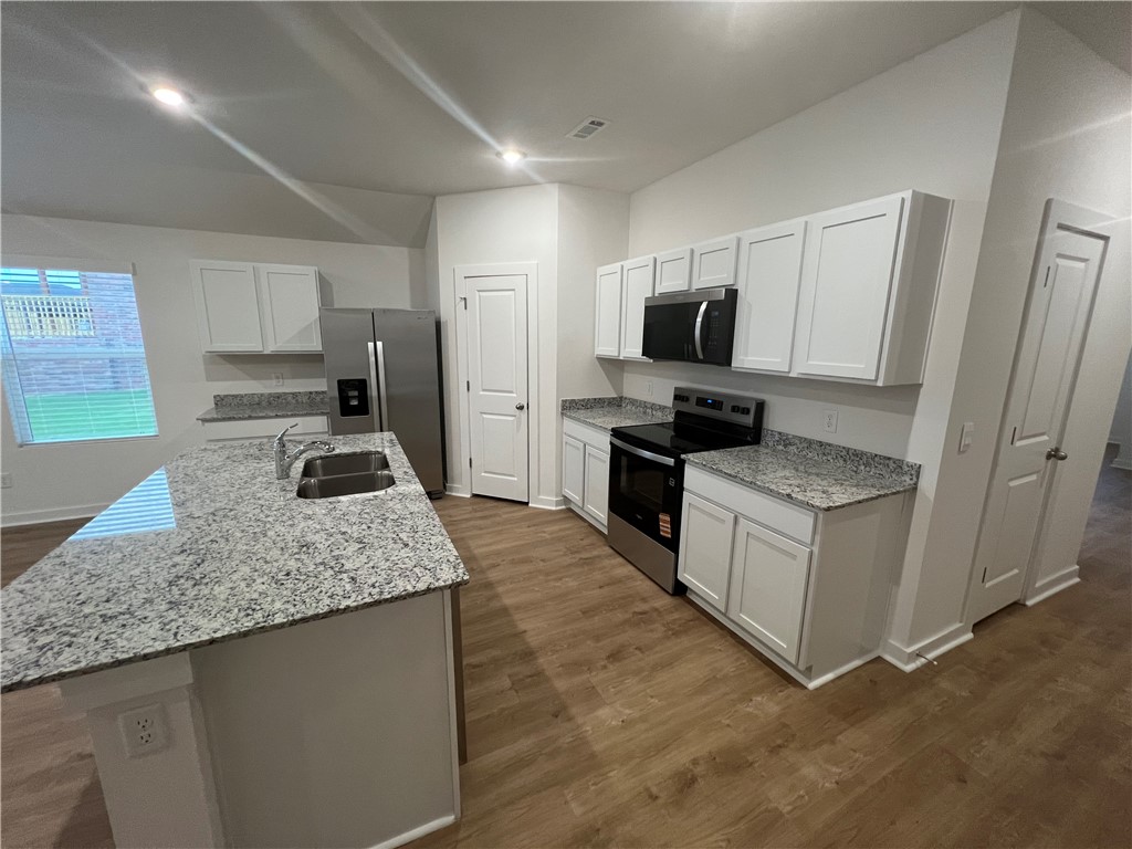 Whispering Oak - Residential Lease