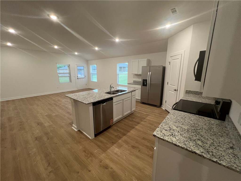 Whispering Oak - Residential Lease